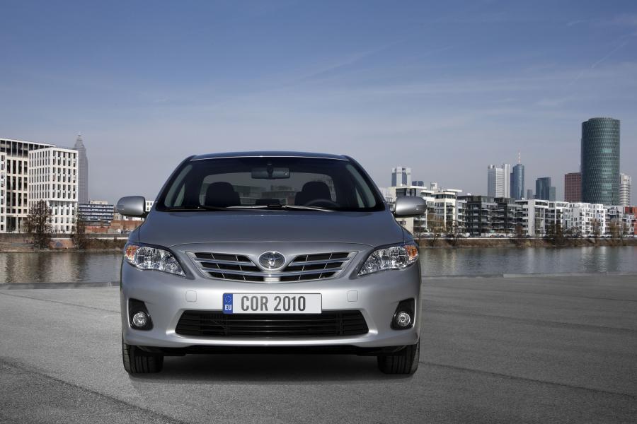  Toyota Corolla 2011 года  (фото 25 из 76)